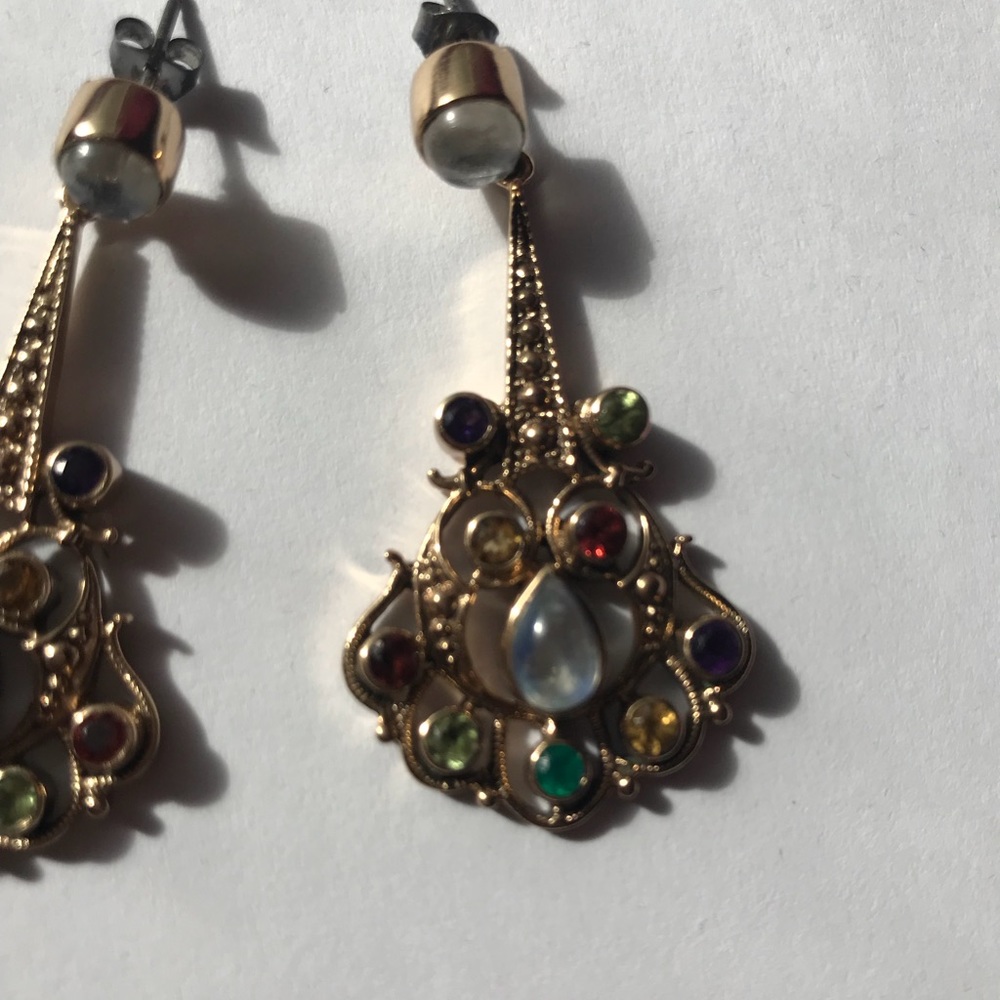 Earrings - Picture 2 of 4